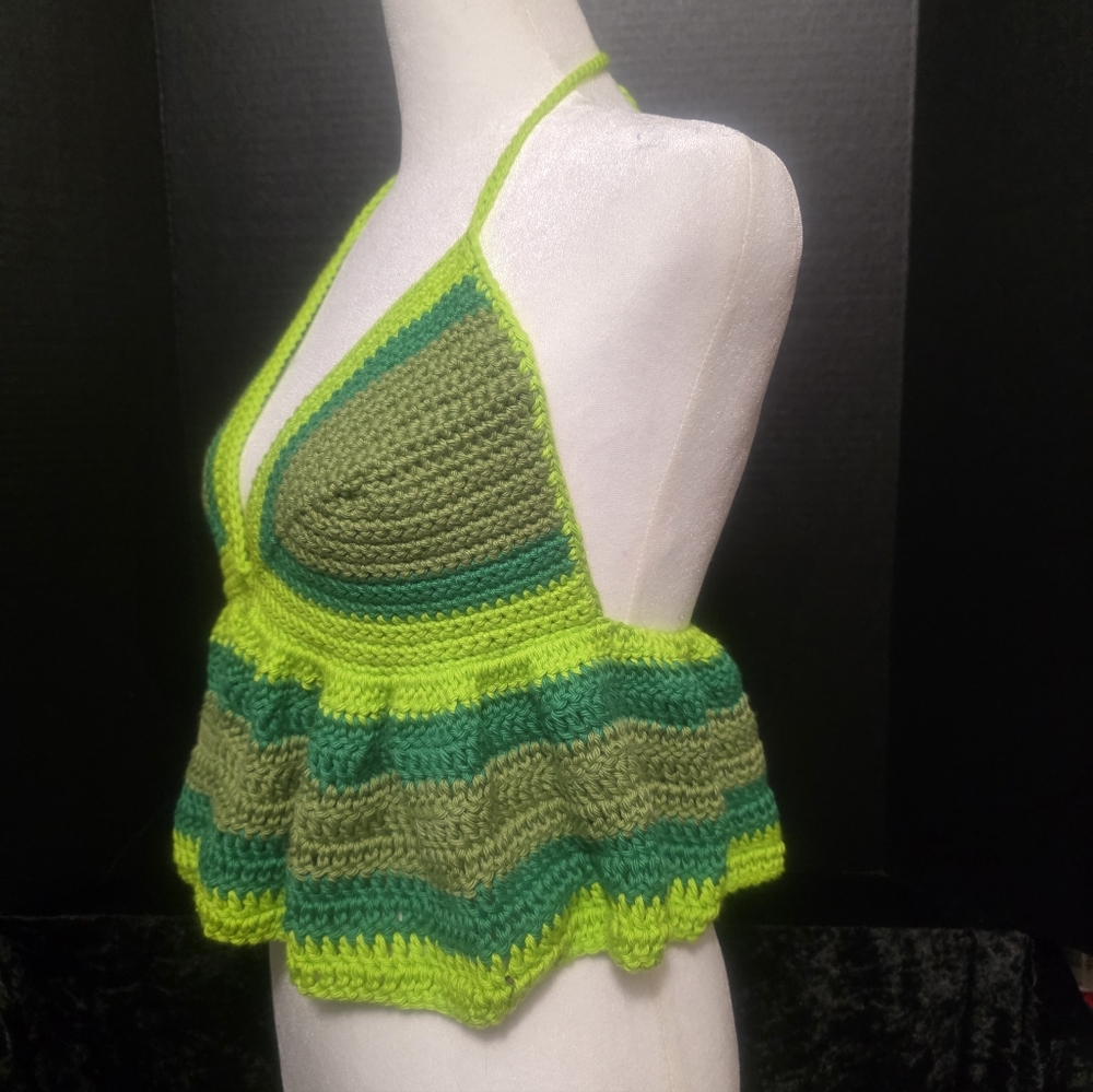 Green Ruffle Crop Top - Picture 3 of 4